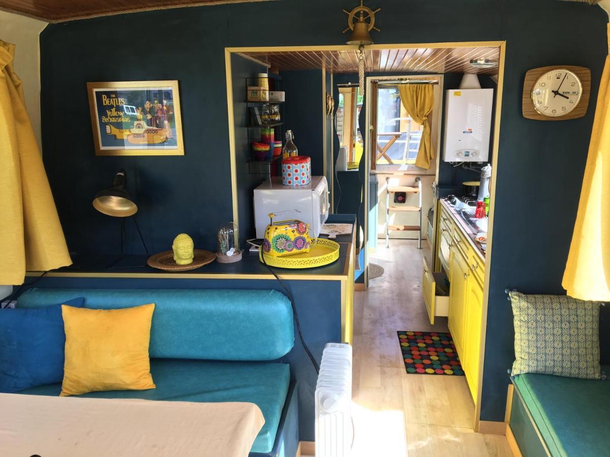 Hédé Ille Flottante, Maison Eclusiere Et Hebergements Insolites Sur Le Canal מראה חיצוני תמונה