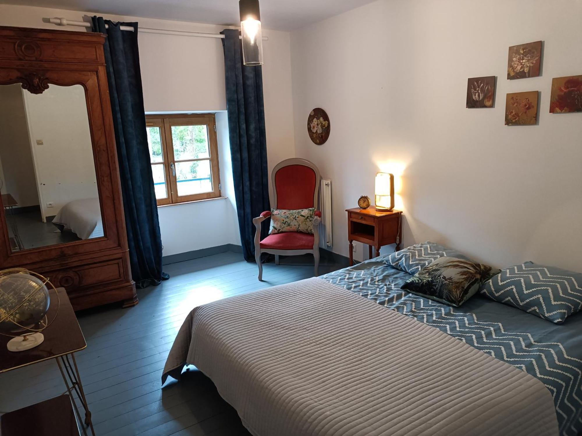 Hédé Ille Flottante, Maison Eclusiere Et Hebergements Insolites Sur Le Canal מראה חיצוני תמונה