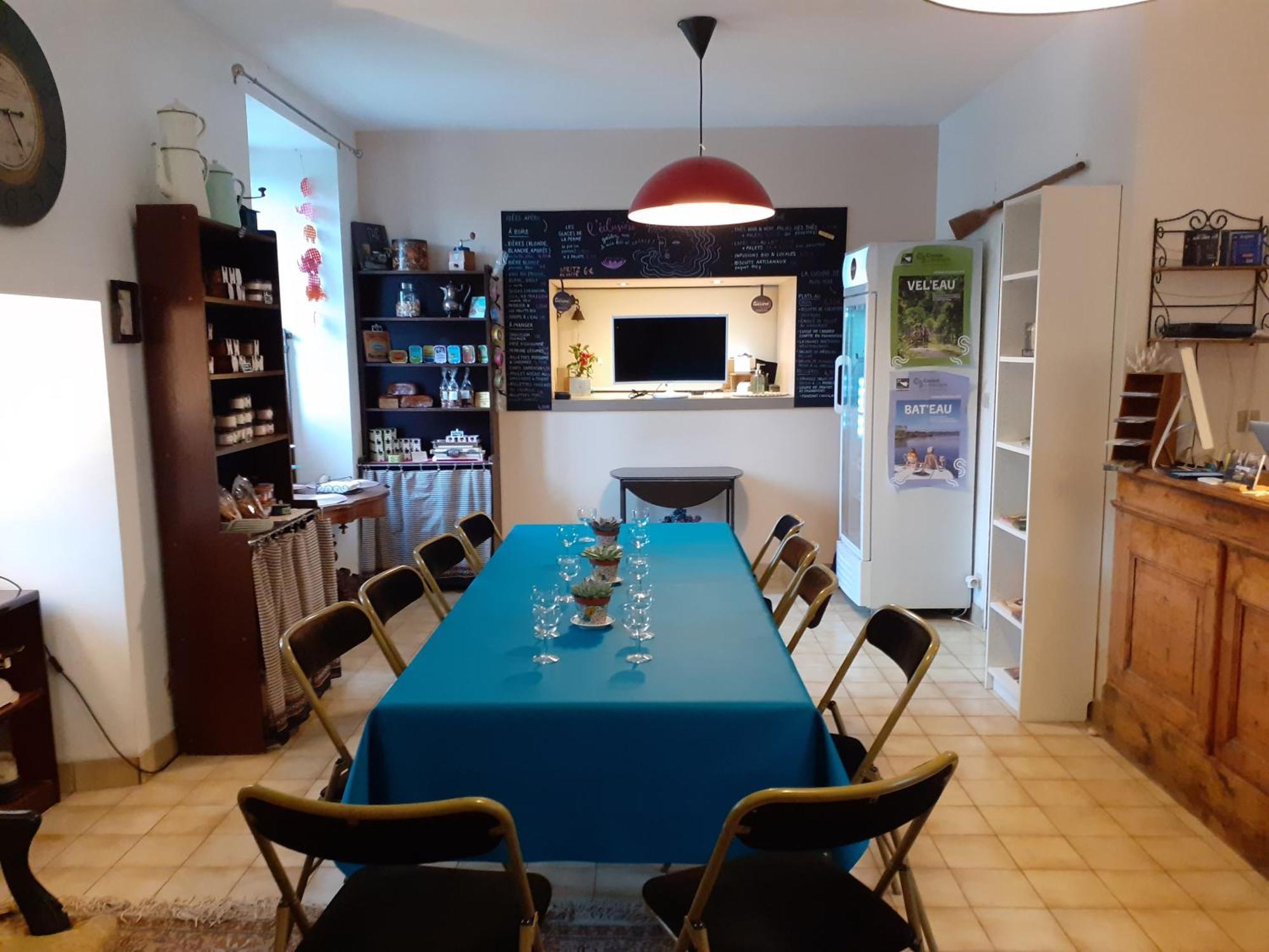 Hédé Ille Flottante, Maison Eclusiere Et Hebergements Insolites Sur Le Canal מראה חיצוני תמונה