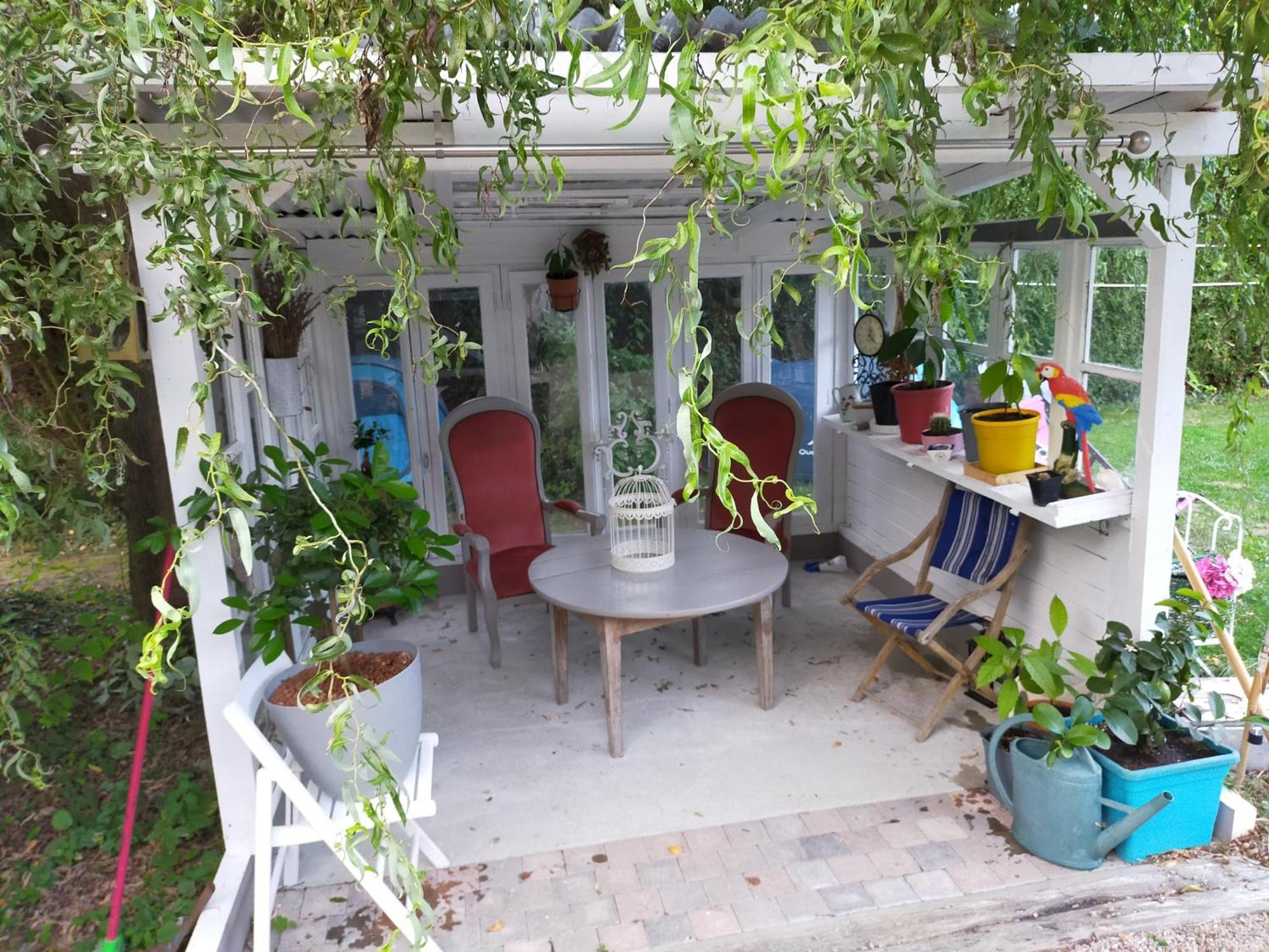 Hédé Ille Flottante, Maison Eclusiere Et Hebergements Insolites Sur Le Canal מראה חיצוני תמונה